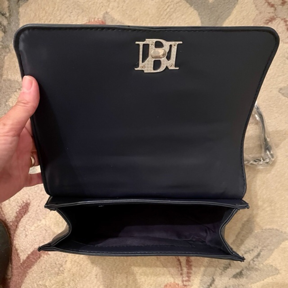 Badgley Mishka blue denim and vegan leather faux pearl messenger bag. NWT - Picture 7 of 10